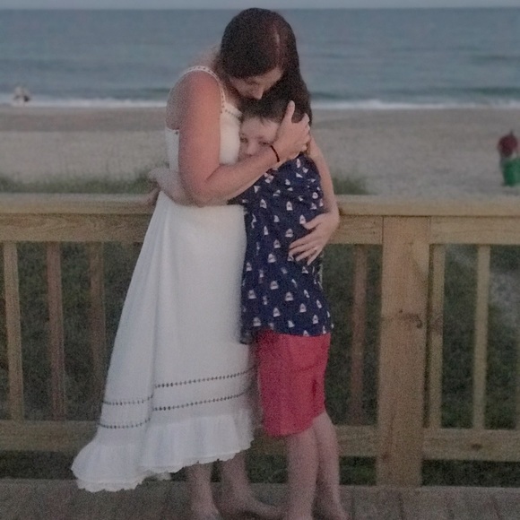 Meet your Posher, Lisa - Picture 3 of 5